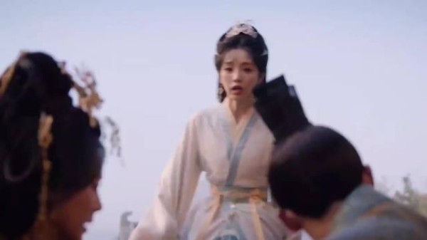 魏娆与丽昭仪故意设计引郑婕妤下套