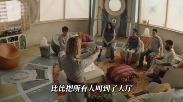 挟持一个人类去威胁机器人！姐们是怎么想的