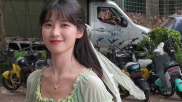 绝美的转头和回眸
