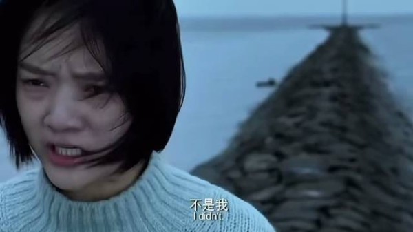 易遥用死给霸凌者上宝贵一课,动手没动手都一样