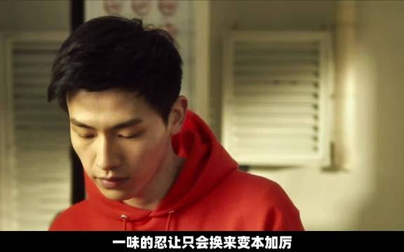 母亲误斥女儿毛巾后自掴带其看病