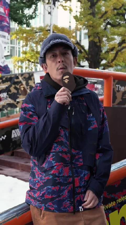 陈冠希日本札幌出席活动造型引联想