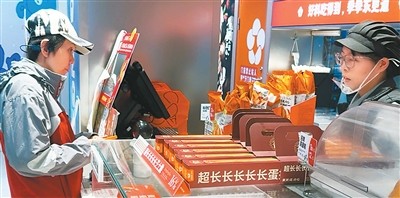 网红食品,谁在为“新奇”买单?
