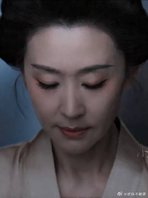 笑意不达眼底,微表情控制好牛啊