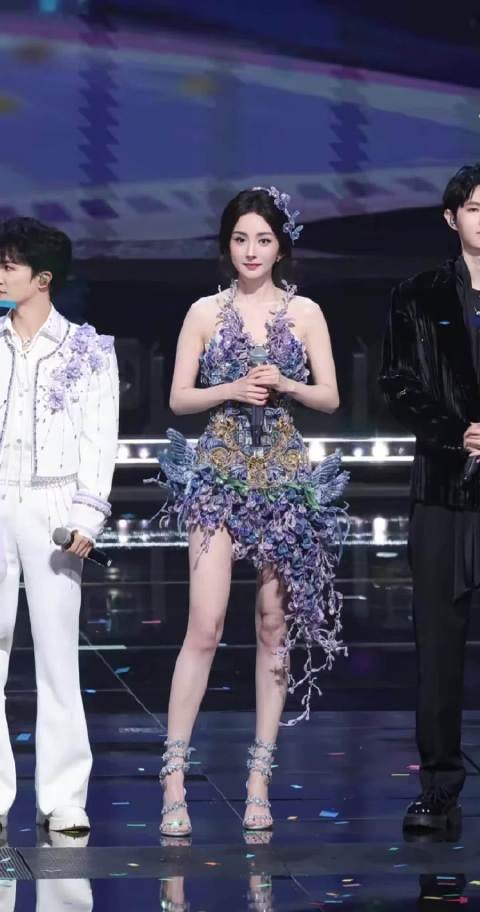 天啦！今晚我是杨幂梦男啊啊啊啊 太太太美了！姐今晚就是峡谷里的精灵！