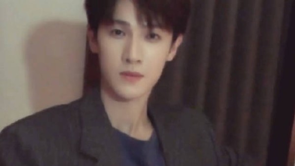 这个李昀锐招招手我就没有不过来的义务