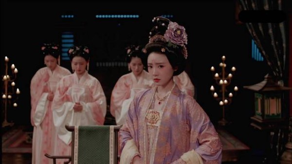 张月演绎梁令仪台词逗趣,王妃自信回应王爷秋扇见捐