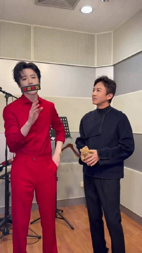 刘宇宁教玩抖音摩饭们集体犯难