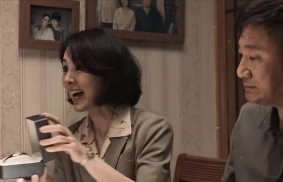 本该幸福的一家人就这么被毁掉了 把黑夜点燃丨陈哲远 蒋欣丨电视剧推荐