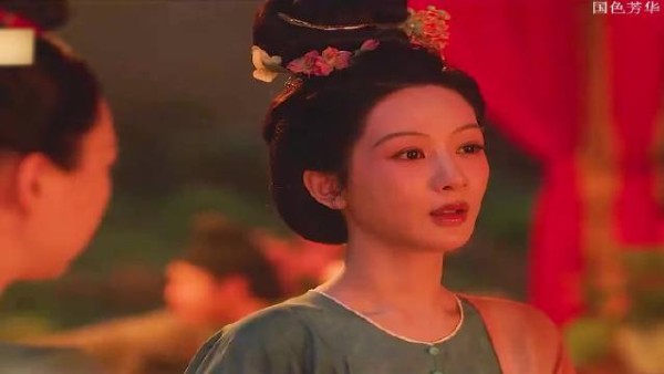 蒋长扬纳妾室，但还是心属何惟芳