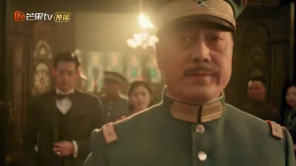 四人修罗场见面，亲姐妹嫁给对方前未婚夫
