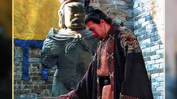 朱元璋巡扬州见十八户人家二十一活树，命杨宪七品治扬