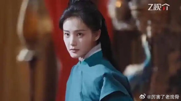 李一桐郭晓婷长得太漂亮 跑龙套演小角色一句台词没有，气势一点不输主角！