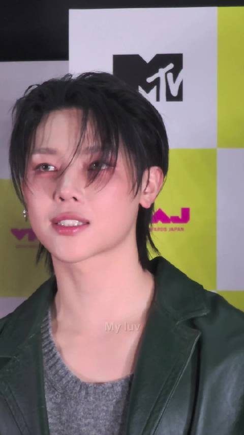 261029 MTV VMAJ红毯