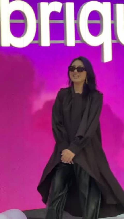 杨千嬅、周雨彤亮相两人以不同风格诠释品牌优雅美学
