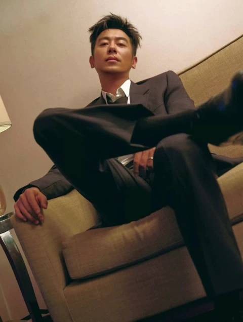 朱亚文刚柔并济，李成莫慌莫慌戏份搭档向涵之心疼落泪