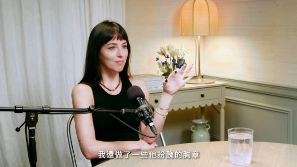 达妹VOGUE专访自剪刘海，聊与劳伦斯互怼