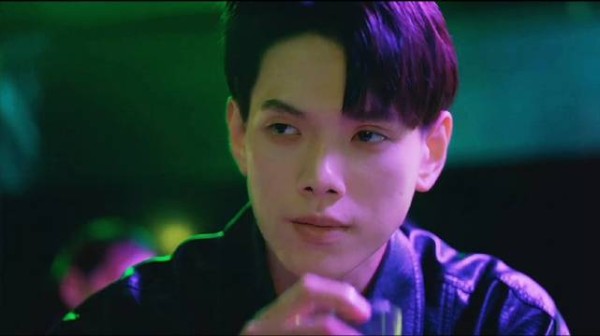 就喜欢看哥为爱所困的样子 最有魅力的时刻 四搭五搭六搭无数搭请继续保持