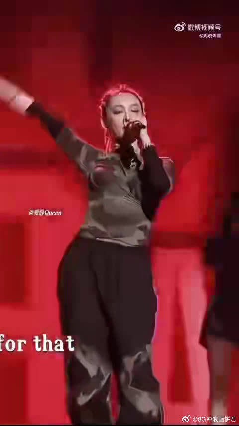 谁还在反复刷这个舞台！三代乘风姐姐同台，静姐猪猪侠音色真的太出圈啦
