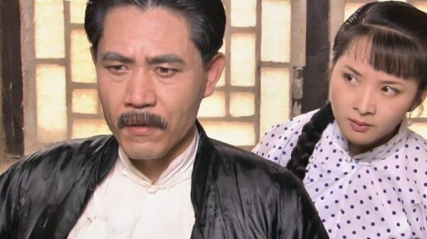 香秀确实是二奶奶亲手培养出来的,演技相当好!