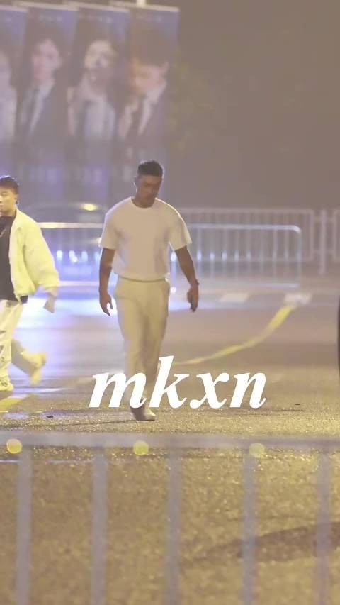 跟先导片已经判若两乐|真是瘦了更帅了,果然男人还是得瘦