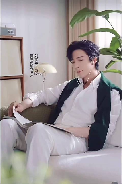 我滴乖乖这个特工队长也太帅了吧