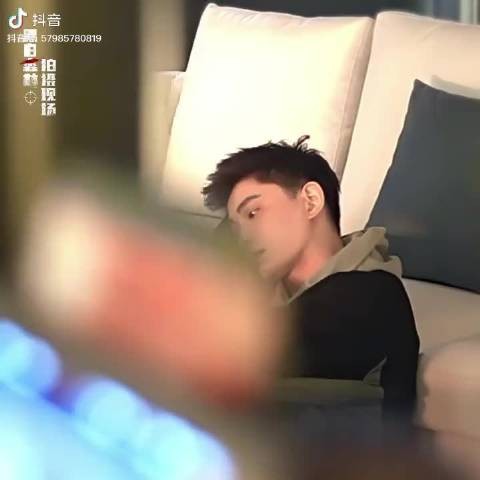 丁禹兮山河枕开播一周年，粉丝发文感恩角色