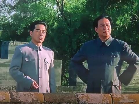千秋霸业皆成过往，万里江山且看今朝