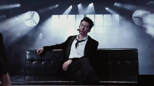 满江的声音一出来，整个舞台都有灵魂了