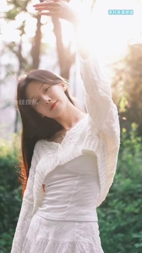 女孩,你应该明媚,不流眼泪