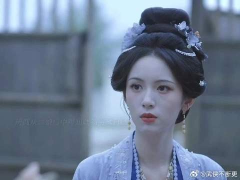 清如对李从心不离不弃，清圆打听陆翎书