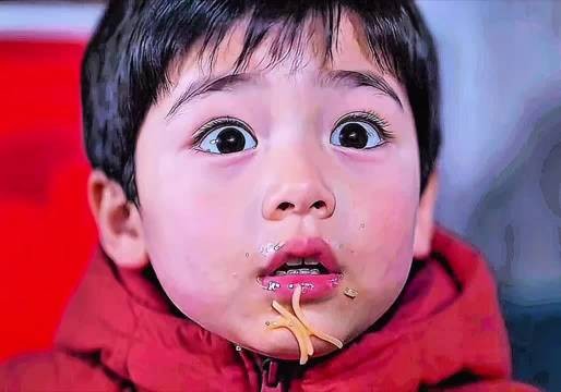 给我吓一跳，我以为真的有鬼呢！结果是猫头鹰