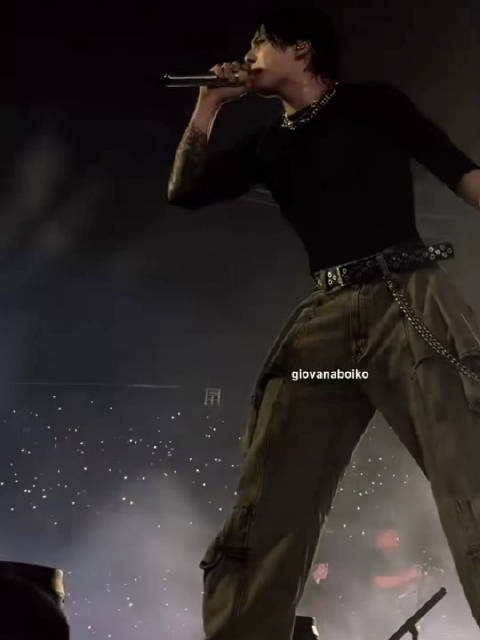沃日好长的腿 /giovanaboiko 261030 BTS世巡 巴西圣保罗演唱会DAY2 