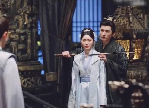 刘学义在这部剧里演的太好了，当时就觉得他很帅，只是最后被亲爹给毒死了