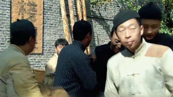 韩老海处处使坏，朱开山智斗长工