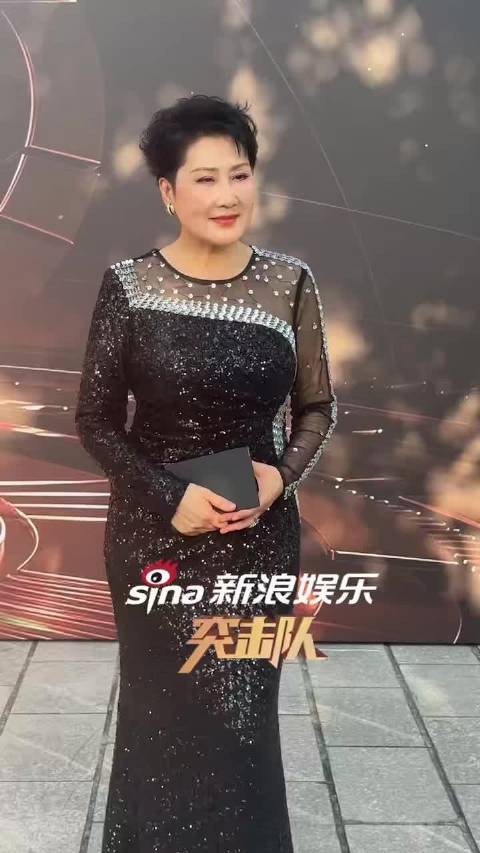 新浪娱乐突击队@凯丽 老师来了 优雅，实在是优雅