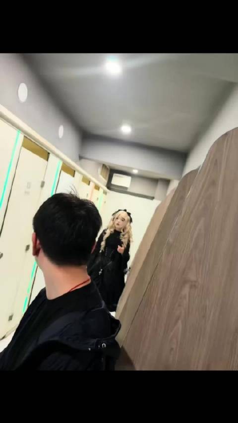 网恋是假话我沉默不说话