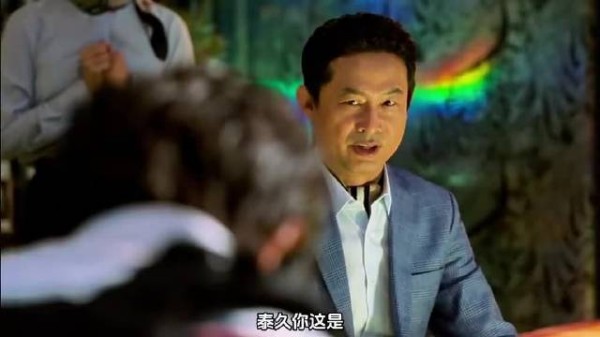 闵泰久持枪对峙谈判专家河彩允查清妹妹遇害真相