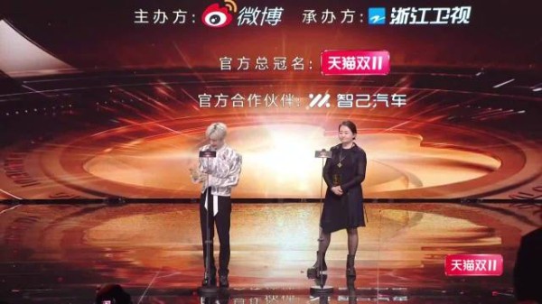 罗云熙不管是演员歌手都十分热爱