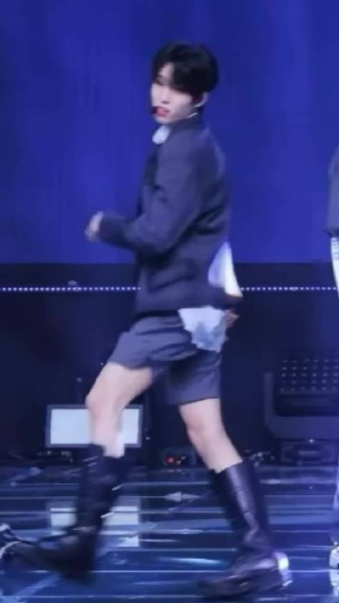 人家满脑子都是星光呀