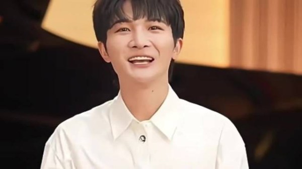 周深全勤打卡三季音乐缘计划，童年录音机录下人生第一张专辑