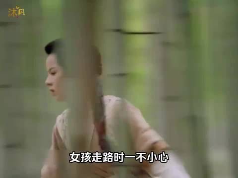 美味的圣果很是诱人,他并抓起了其中一个放在他嘴里,没想到神奇的一幕发生了